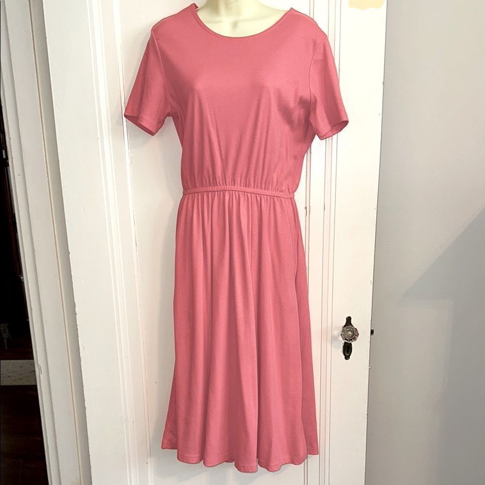 Vintage 80s Peachy Pink Knit Short Sleeve Dress with Full Skirt